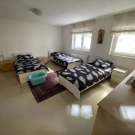Apartment Monteurwohnung Kerpen Blatzheim