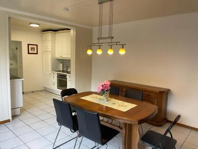 Apartament Monteurwohnung Blatzheim